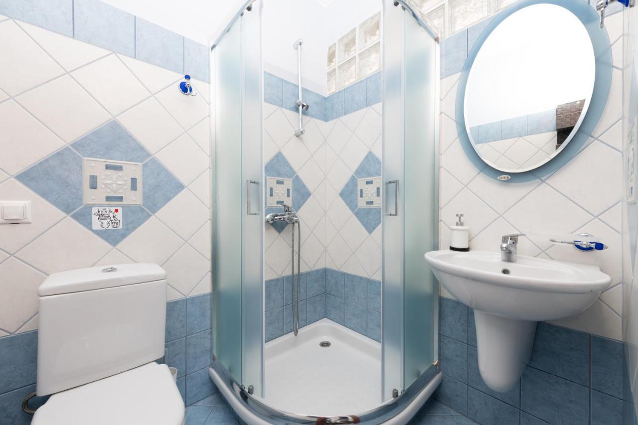 House Of Hearts Apartman Liménasz Kültér fotó
